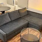New Cosy Modern City Centre Flat