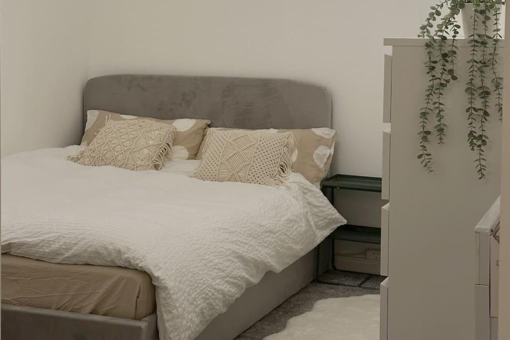 New Cosy Modern Centre Flat Manchester